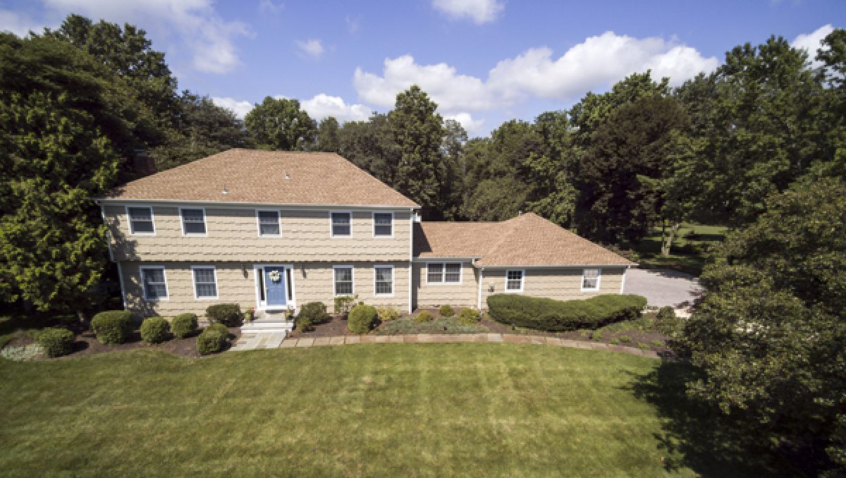 Home For Sale in Rumson, NJ